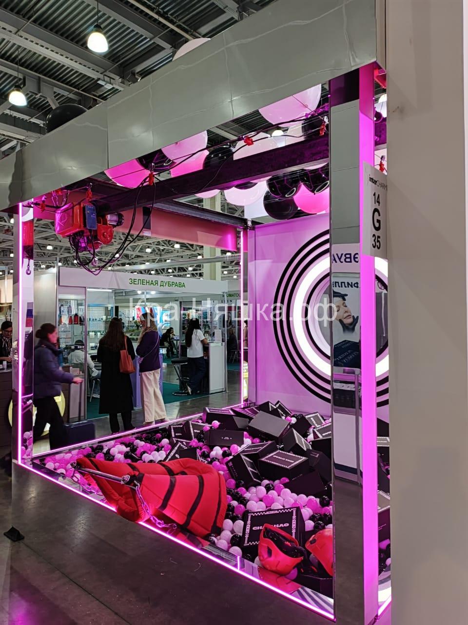 Аттракцион Мега хватайка Кран